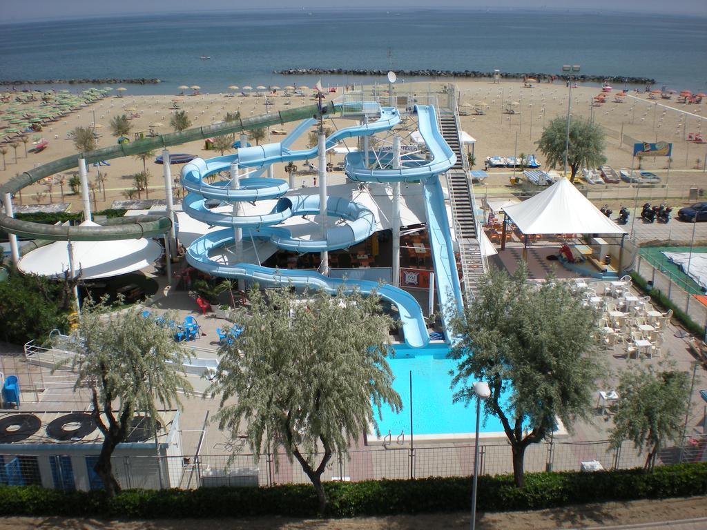 רימיני Hotel Villa Dei Gerani מראה חיצוני תמונה