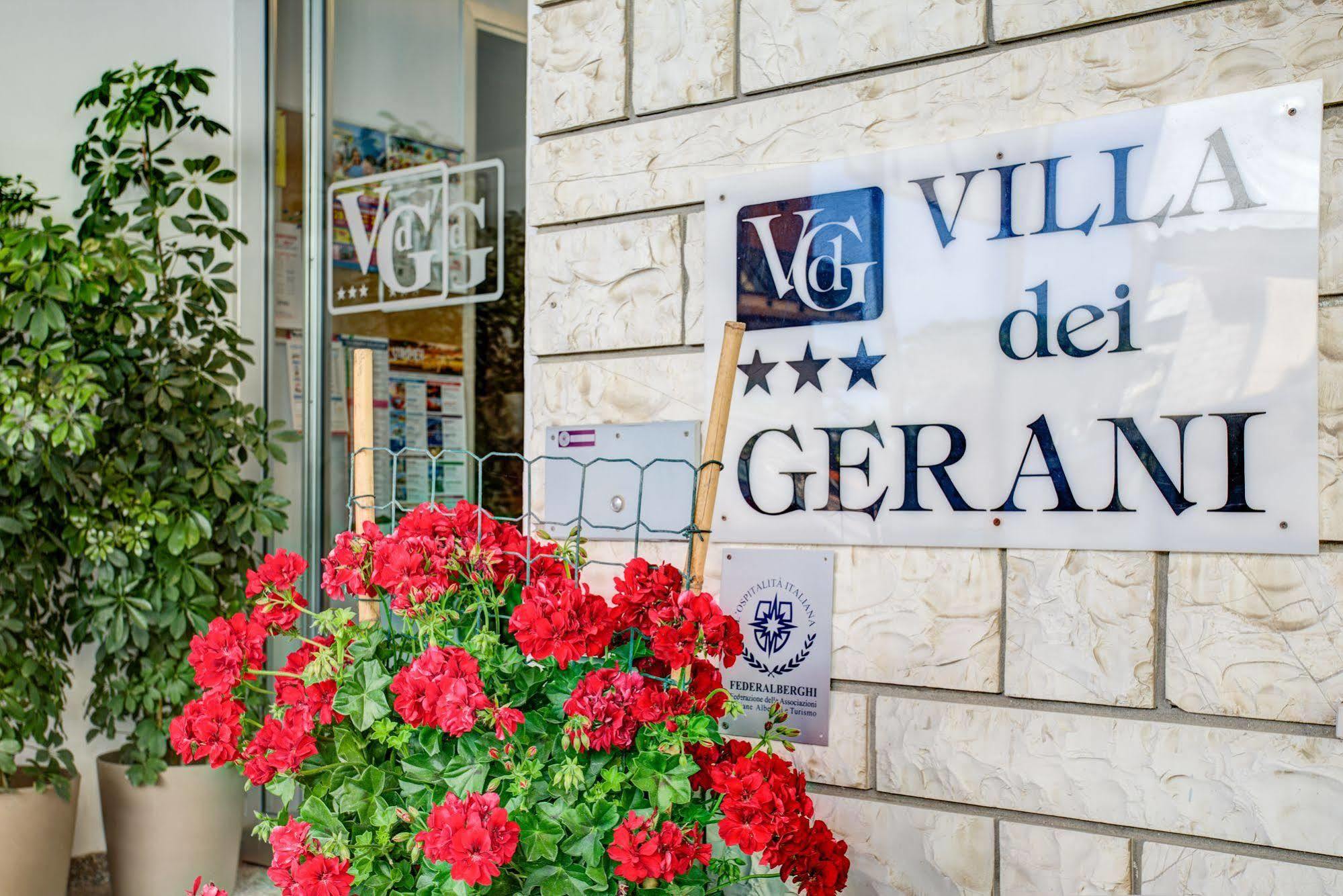 רימיני Hotel Villa Dei Gerani מראה חיצוני תמונה