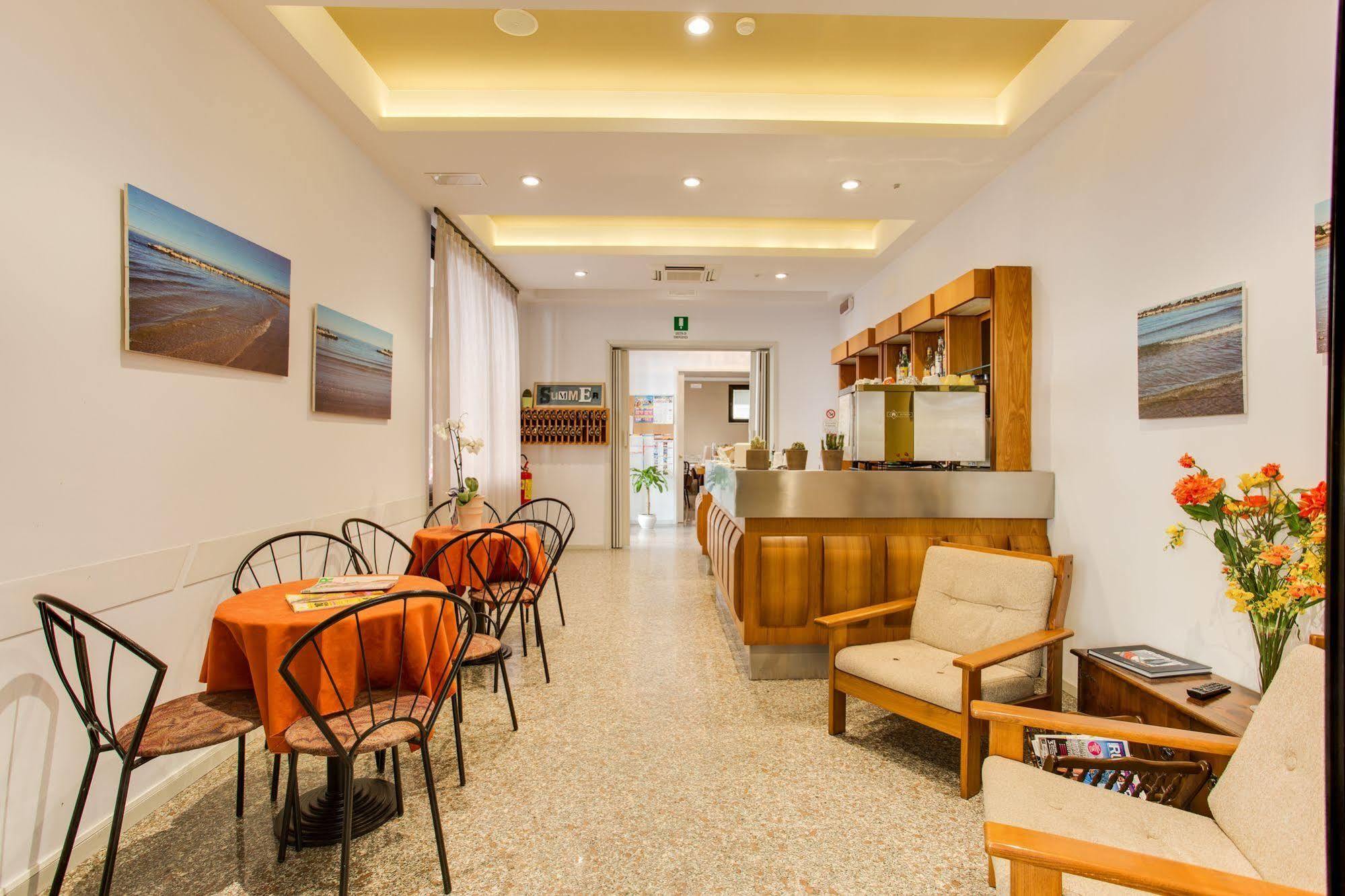 רימיני Hotel Villa Dei Gerani מראה חיצוני תמונה