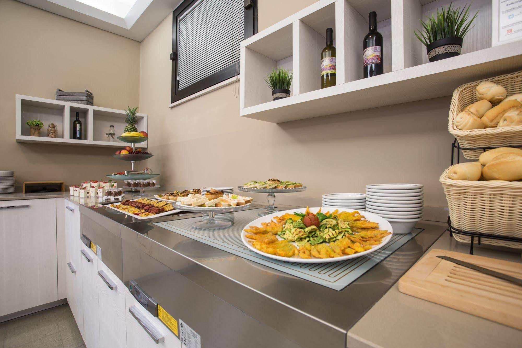 רימיני Hotel Villa Dei Gerani מראה חיצוני תמונה
